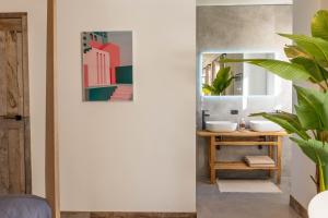 Φωτογραφία από το άλμπουμ του Borgo Luna Rossa σε Castellino Tanaro +125 φωτογραφίες