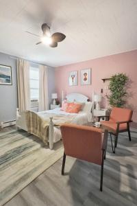 Χώρος καθιστικού στο Private Balcony View Riverside Walk Prime Downtown