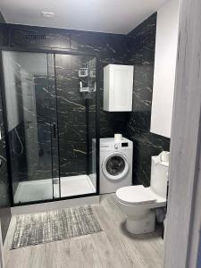 Koupelna v ubytování pokoje do wynajęcia