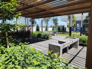 Aed väljaspool majutusasutust Self Check-in 3BR Condo at Puchong with Free Parking & WiFi