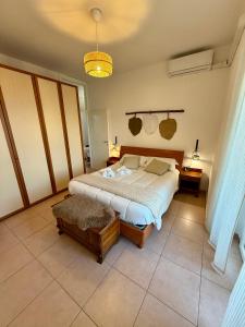 Ένα ή περισσότερα κρεβάτια σε δωμάτιο στο Appartamento Bellavista Milano -Monza-Como -Svizzera