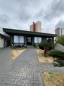 Budova, kde se prázdninový dům nachází