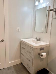 Ένα μπάνιο στο Pinecrest #4- 2 Bedroom4 Twin Bedspark 2 Cars