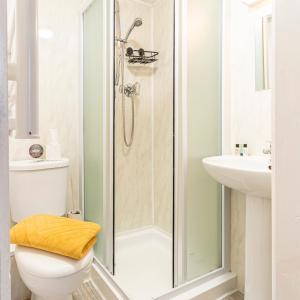 Koupelna v ubytování The Sage + 93 fotografií