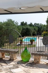 Swimmingpoolen hos eller tæt på Tenuta Mastricale con piscina - Torre Antica e Trullo