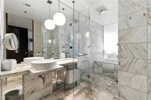 Φωτογραφία από το άλμπουμ του Palms Place Hotel HighFloor StripView with Balcony στο Λας Βέγκας