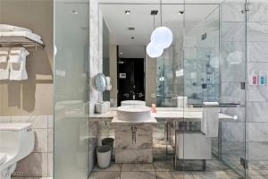 Φωτογραφία από το άλμπουμ του Palms Place Hotel HighFloor StripView with Balcony στο Λας Βέγκας