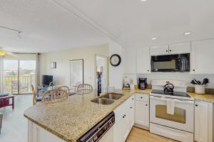 Kuchyň nebo kuchyňský kout v ubytování Bay Creek Villa - 205