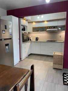 Kuchyň nebo kuchyňský kout v ubytování Lysa Paraná + 5 fotografií