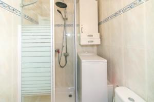 Et badeværelse på WELCS APARTAMENTO 293 EMP en el centro