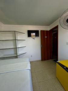 Μια τηλεόραση ή/και κέντρο ψυχαγωγίας στο Pousada Bellmar - Praia Peró 5 min andando