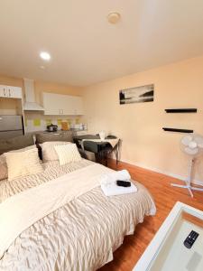 Kuchyň nebo kuchyňský kout v ubytování Comfortable and newly furnished + 8 fotografií