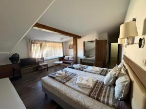 Ένα ή περισσότερα κρεβάτια σε δωμάτιο στο Mineral 56 +61 φωτογραφίες