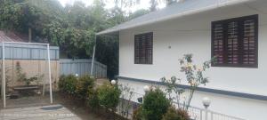 Φωτογραφία από το άλμπουμ του Honey Drops Homestay by Hebron σε Kanthalloor