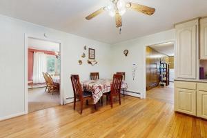 Φωτογραφία από το άλμπουμ του Shelba's Place σε Dillsboro