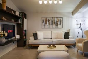 Χώρος καθιστικού στο Rock State View - Unique Overlooking Meteora Flat