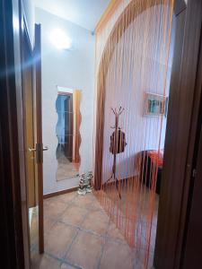 Φωτογραφία από το άλμπουμ του Breaking Bed σε Sarnelli