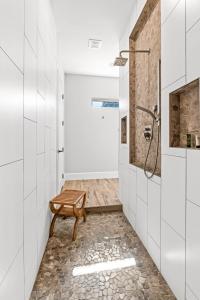 Φωτογραφία από το άλμπουμ του The Fairway on Maple σε Frisco