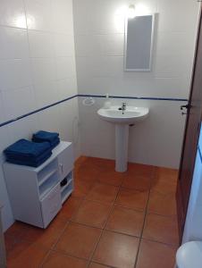 Ένα μπάνιο στο Casa próxima da praia fluvial +13 φωτογραφίες