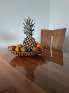 Jídlo v apartmánu nebo okolí + 15 fotografií