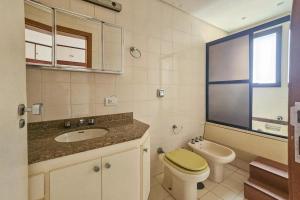 Afbeelding uit fotogalerij van Edifício Sunshine Guarujá - Apto Alto Padrão Próximo à Praia in Guarujá