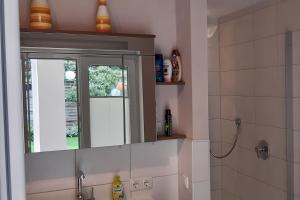 Ένα μπάνιο στο FeWo-Gitte