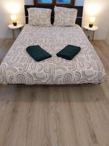 Postel nebo postele na pokoji v ubytování Kait location