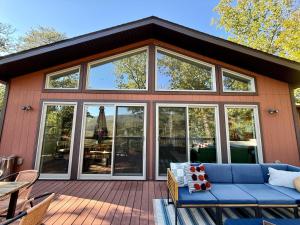 Hoone, kus Palkmajake asub