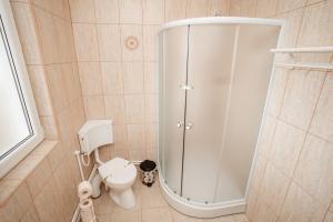 Koupelna v ubytování Cabana Iriss + 40 fotografií