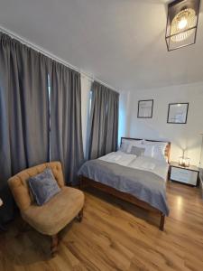 Ένα ή περισσότερα κρεβάτια σε δωμάτιο στο Gasthaus Löwen in Tisis,Einzelzimmer