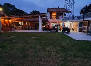 Το κτήριο όπου στεγάζεται  το διαμέρισμα