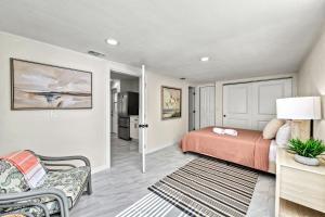 Ένα ή περισσότερα κρεβάτια σε δωμάτιο στο Walk to Beach and Cedars East Club Amenities - Pool, Tennis, Fitness Center +52 φωτογραφίες