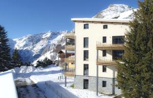 Nespecifikovaný výhled na hory nebo výhled na hory při pohledu z rezortu