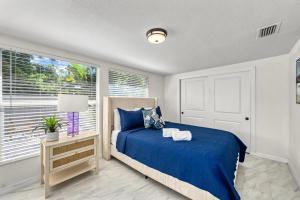 Ένα ή περισσότερα κρεβάτια σε δωμάτιο στο Walk to Beach and Cedars East Club Amenities - Pool, Tennis, Fitness Center +51 φωτογραφίες