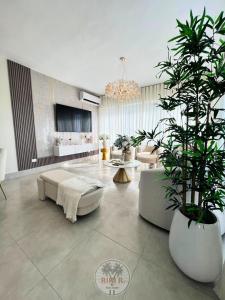 Μια τηλεόραση ή/και κέντρο ψυχαγωγίας στο Luxury apartment 625 Boca del Mar Tower III +18 φωτογραφίες