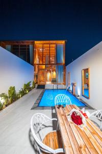 Πισίνα στο ή κοντά στο أكواخ السحاب +15 φωτογραφίες