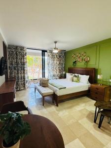 Ένα ή περισσότερα κρεβάτια σε δωμάτιο στο Marien Residences Building 1