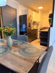 Η κουζίνα ή μικρή κουζίνα στο Departamento rancagua centro nuevo