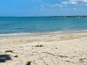 Imagen de la galería de Marien Residences 221 Garden & Partial Ocean View Condo, en Puerto Plata