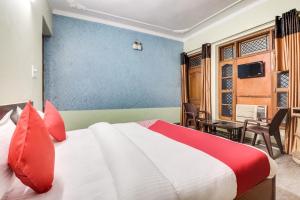 Gallery image of OYO 65130 Saad Residency in Sohna +19 photos