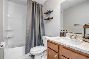 Et badeværelse på Brooklyn Bungalow + 18 billeder