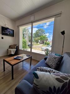 Χώρος καθιστικού στο Hermosa casa a estrenar en Playa Grande ELIXIR