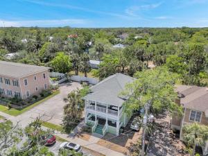 Hoone, kus puhkemaja asub