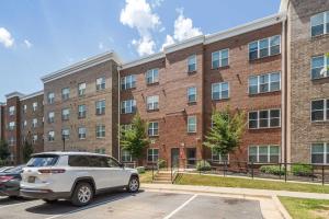 Το κτήριο όπου στεγάζεται  το διαμέρισμα