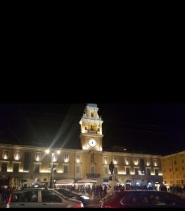 Φωτογραφία από το άλμπουμ του More Central Than This!Wifi -Washing Machine στην Πάρμα