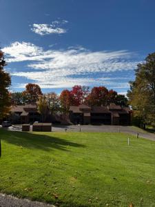 Zahrada ubytování Cozy Condopet Friendly Slopes Brewery