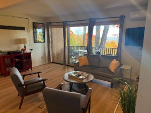 Fotografie z fotogalerie ubytování Cozy Condo Slopes, Brewery, Fireplace & View v destinaci Bellaire