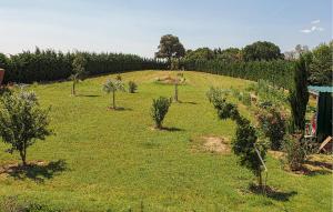 En have udenfor Maison Avec Piscine