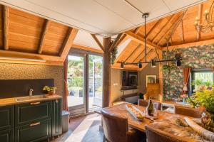 Η κουζίνα ή μικρή κουζίνα στο 4 op Dokkum