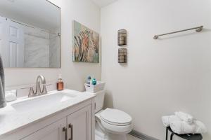 Et badeværelse på Cozy Escape 908 + 18 billeder